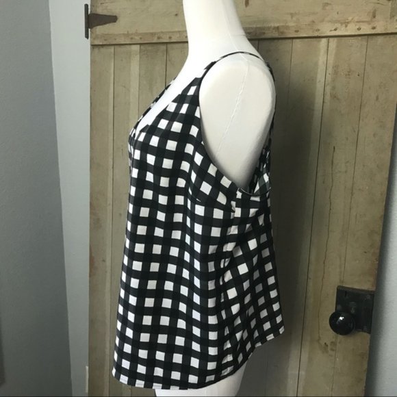 SOLD !!!  Banana Republic Checkerboard Cami. - Picture 4 of 7